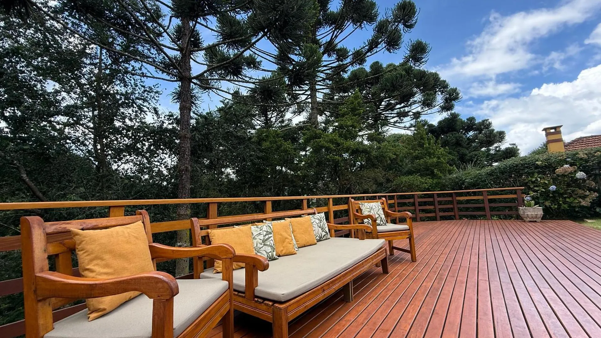 Holiday home Casa Deliciosa Com Jacuzzi Em Condominio Em Campos Do Jordao