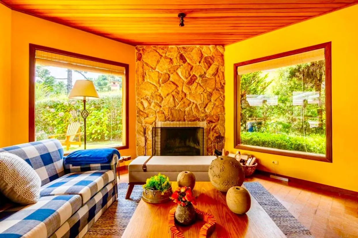 Holiday home Casa Deliciosa Com Jacuzzi Em Condominio Em Campos Do Jordao