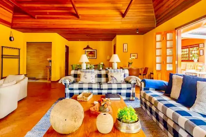 Casa Deliciosa Com Jacuzzi Em Condominio Em Campos Do Jordao Holiday home